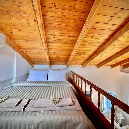 דירה Nikolakis, Seafront- Harbor View *